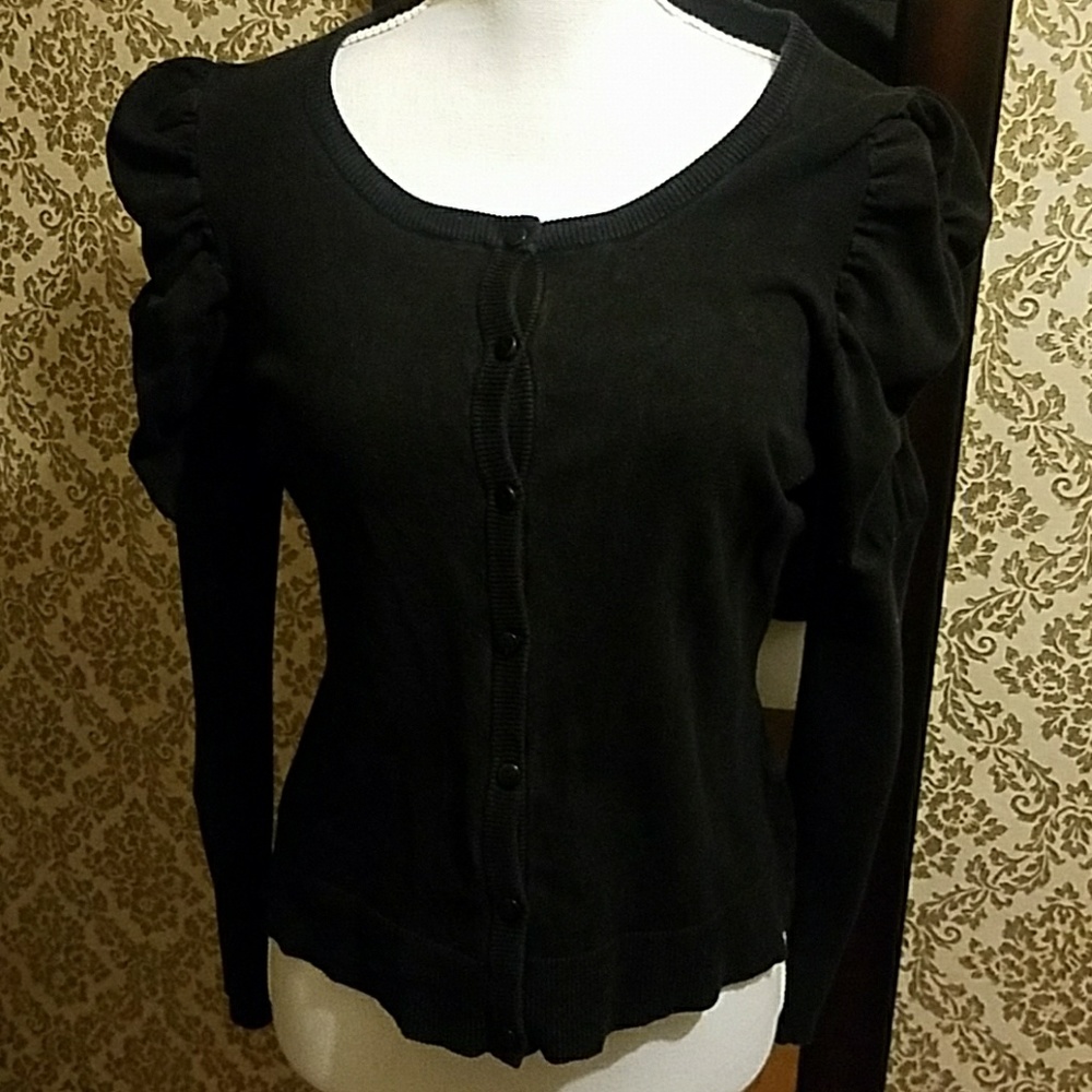 Ruffled Sleeve Cardigan